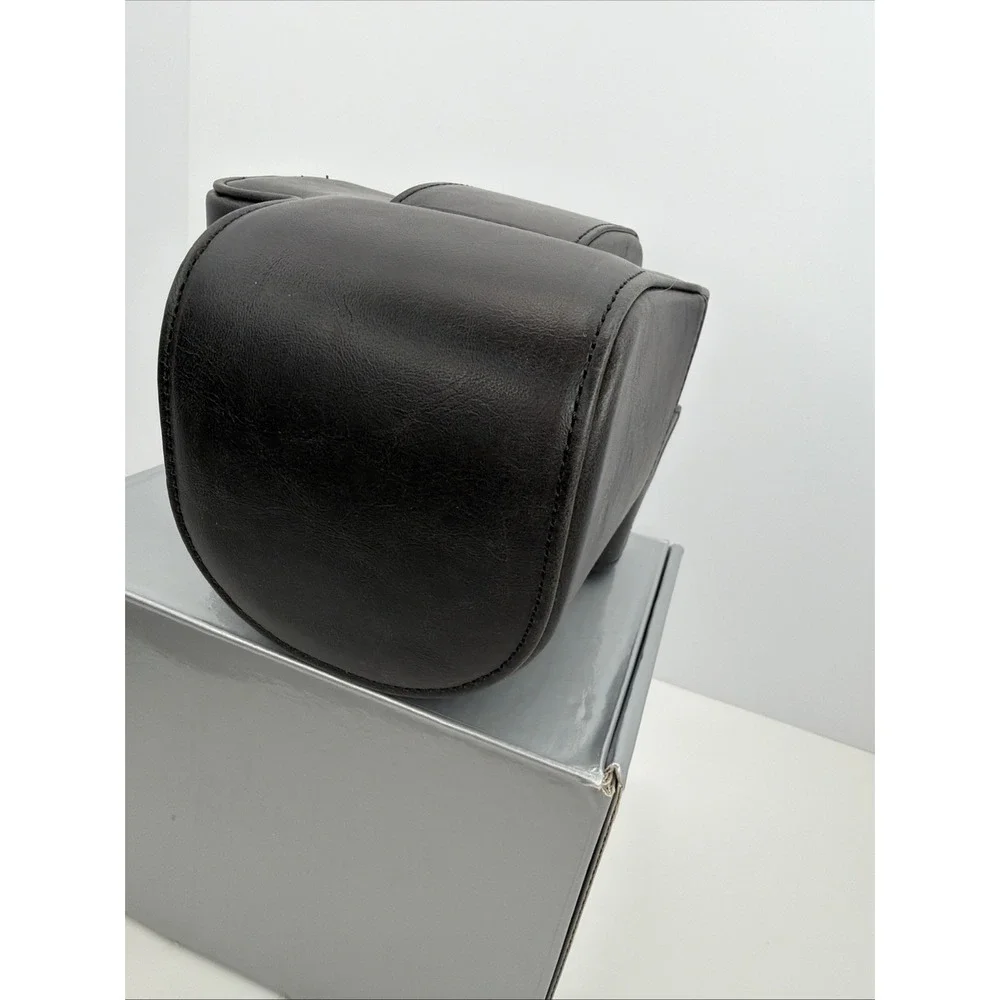 Megagear MG1678 Ever Ready Leather Camera Case -New
